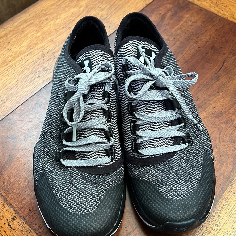 Under armour charged women training shoes I bought this 9months ago wore 1 time